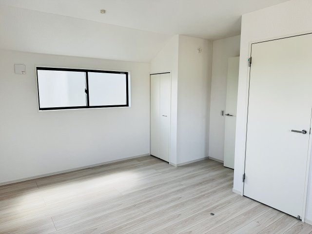 八王子市　大谷町　新築一戸建て　１期の収納|～収納力の高いクローゼット完備～