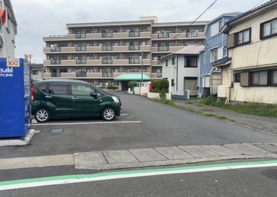 【構造・工法・仕様】 | カサヴェール八王子 | ＲＣ造は、鉄筋とコンクリートを一体化させた構造材を柱や梁などに用いる構造です。耐震性や耐久性にすぐれています。
