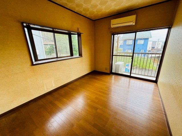 文違　中古戸建の洋室