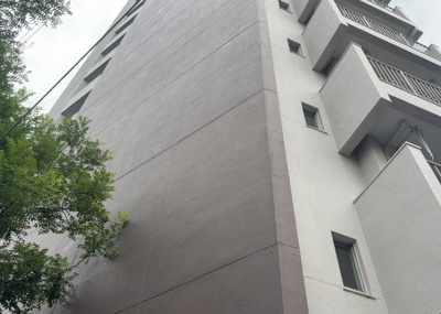 【防犯設備】 | 八王子はざま住宅 | 室内の防犯設備もチェックしましょう！モニター付きインターホンが設置されているか、防犯シャッターが設備されているか、ベランダに人が上がってきにくい高さかなどチェックしておくと入居後も安心できるでしょう。