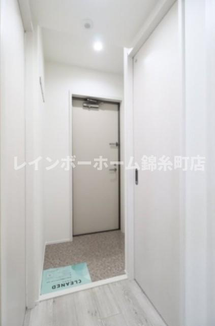 ロックフォレストの玄関