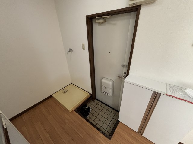 エイト小和田の玄関