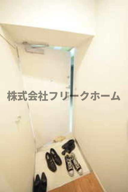レスピール三鷹の玄関