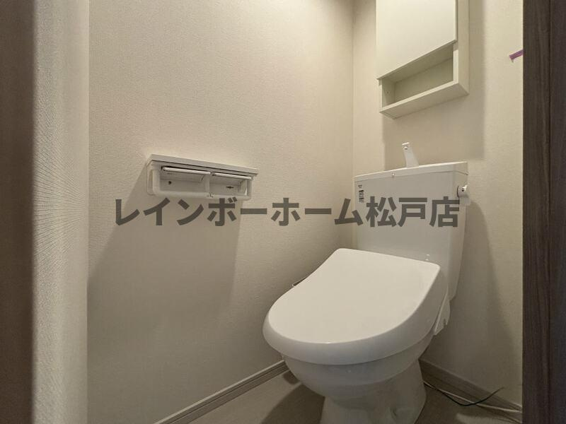鎌ケ谷市新鎌ケ谷３丁目の賃貸マンションのトイレ