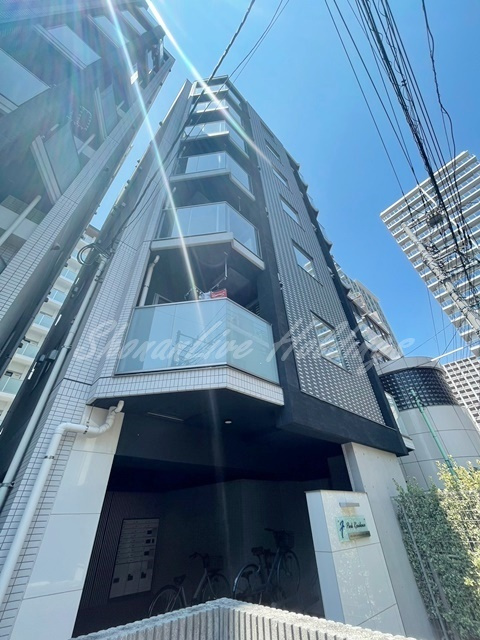 横浜市神奈川区東神奈川１丁目の賃貸マンションの外観
