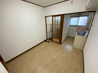 東園田8丁目テラスハウスの居間