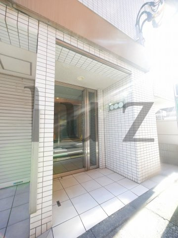 ビエンツ杉田のエントランス