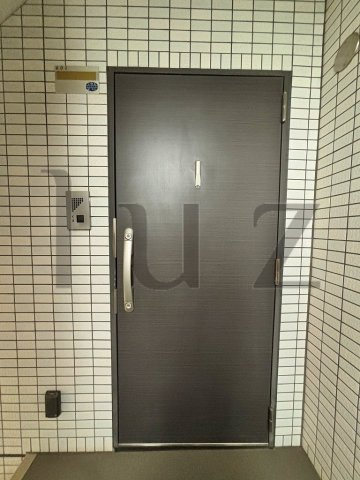 ビエンツ杉田の玄関