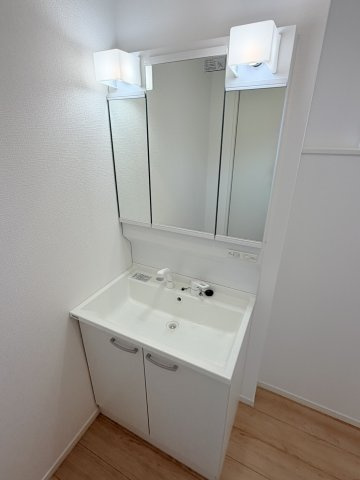 塩尻町(第11)　建売住宅の独立洗面台