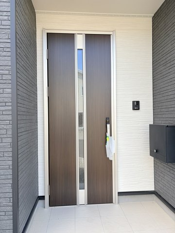 塩尻町(第11)　建売住宅の玄関