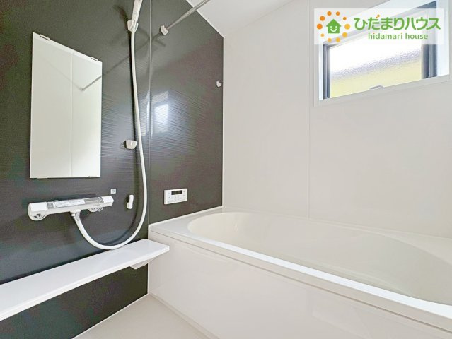 ひたちなか馬渡17期　新築戸建の浴室|"何歳まで一緒に入ってくれるだろうか・・・。
広いお風呂は、お子様と一緒に入るバスタイムがより楽しくなります。"