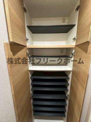 武蔵野市関前３丁目の一戸建ての収納