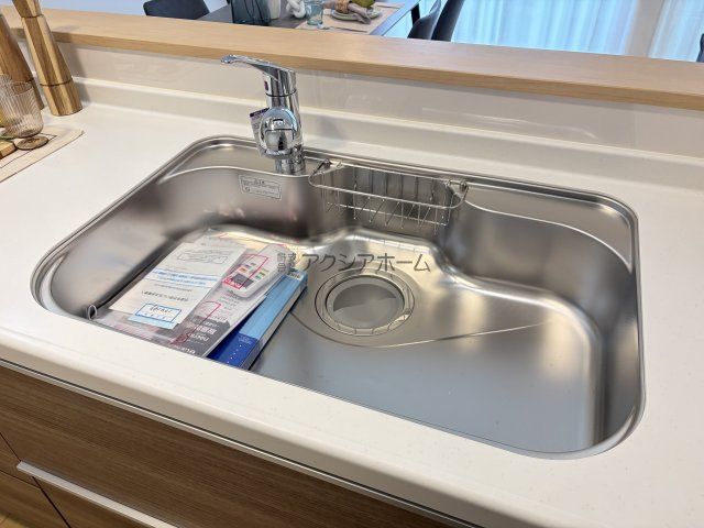 所沢市東所沢4丁目・全3棟　新築一戸建　B号棟の設備|浄水器一体型水栓付シンク