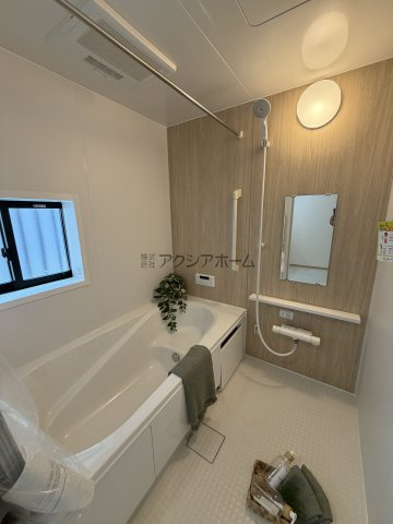 所沢市東所沢4丁目・全3棟　新築一戸建　B号棟の浴室|1坪サイズ・浴室乾燥機付ユニットバス