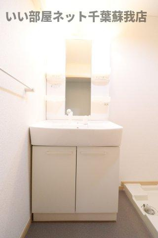 ラフィーネの洗面所|スペースが確保できる洗面所です