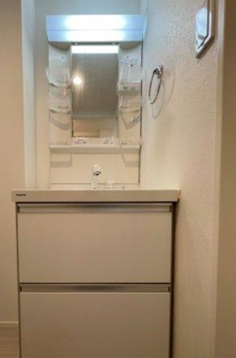 スカイブルー北千住の洗面所