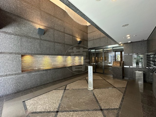 ルーブル南馬込参番館のエントランス