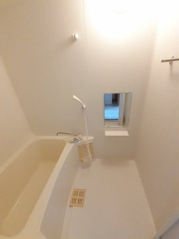 コリ－ヌ　メゾンの浴室|コンパクトで使いやすいお風呂です