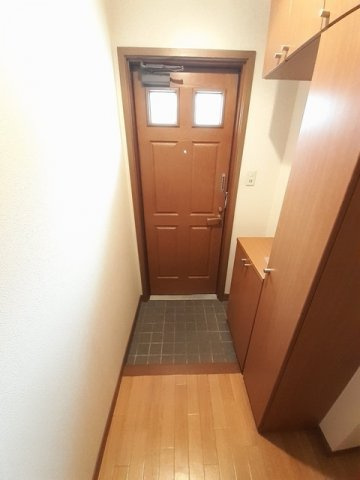 コリ－ヌ　メゾンの玄関|ゆったりとした玄関です