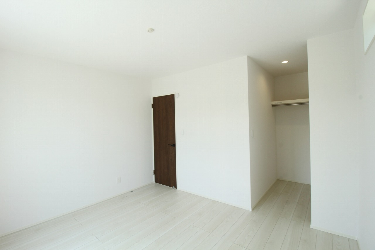 吾川郡いの町駅東町　新築戸建　2号棟（全3区画）の洋室|2F　南東の部屋　7.0帖