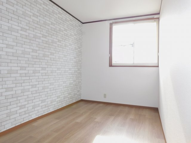 グランメゾン那珂川の洋室|陽当たり良好♪家で過ごす空間としてはおすすめです☆