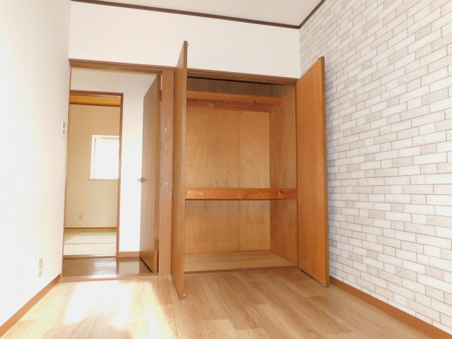 グランメゾン那珂川の収納|洋室２部屋、和室１部屋、さらに洋室７帖あります。荷物が多い方へ、是非お勧め♪４ＤＫタイプ