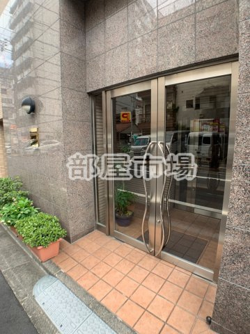 グレイスコート亀戸のエントランス