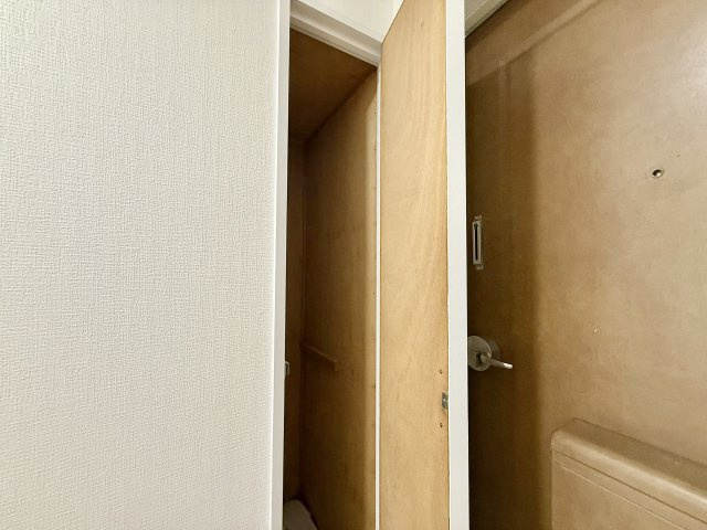 日商岩井上前津ハイツの収納