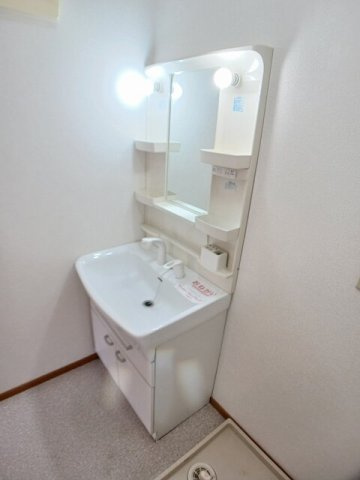 シェーンブルンＡの洗面所|使いやすい洗面所です