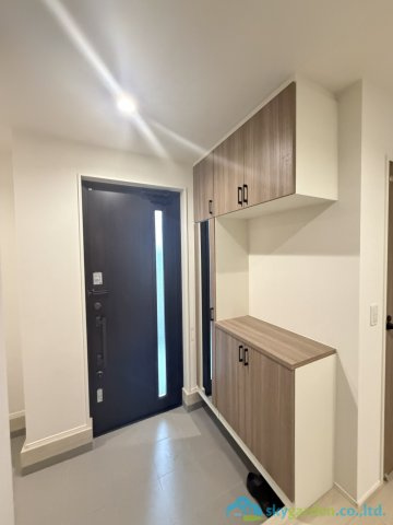 伊勢原市上粕屋第1期　新築戸建　全1棟1号棟の玄関