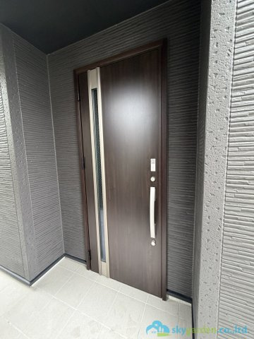 伊勢原市上粕屋第1期　新築戸建　全1棟1号棟の玄関