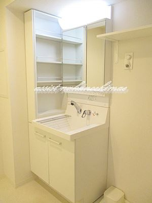 中野区中野３丁目の賃貸マンションの独立洗面台