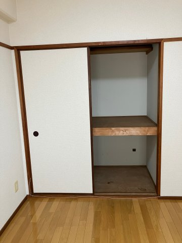 メナードビルの収納