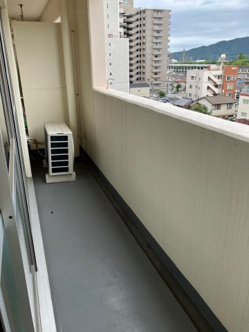 メナードビルのバルコニー