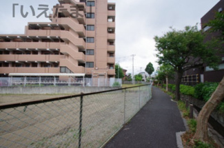 【前面道路含む現地写真】 | 【仲介手数料無料！！】府中市本町4丁目　建築条件付き売地（全6区画）1区画　5990万円