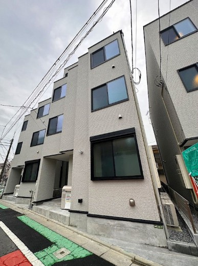 足立区千住旭町の賃貸マンションの外観