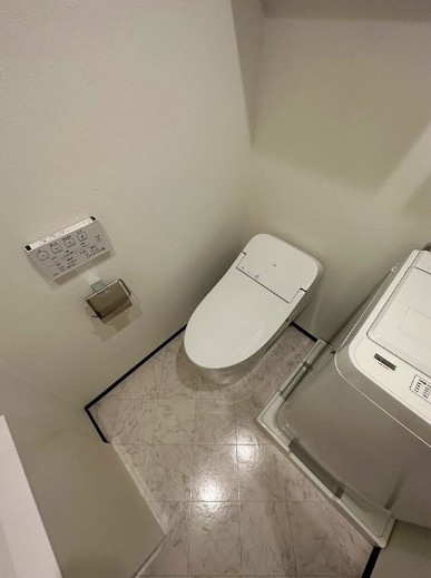 足立区千住旭町の賃貸マンションのトイレ