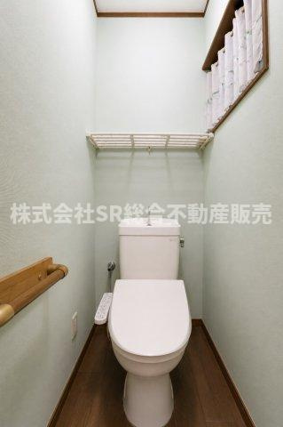 若江東町4丁目中古戸建のトイレ|温水洗浄便座もございます♪（室内写真は加工により家具等を消しています。）