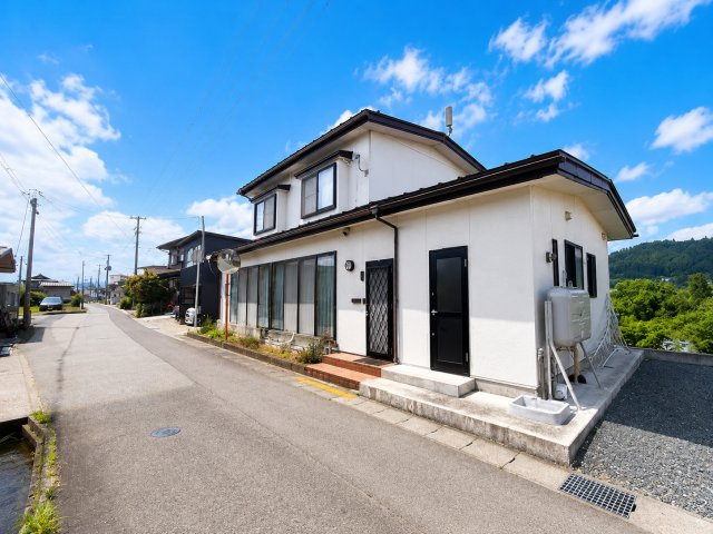 寒河江市高松　中古住宅の画像