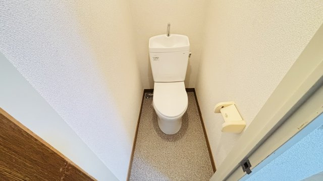サンラーク三条A棟のトイレ