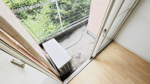 サンラーク三条A棟のバルコニー