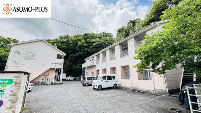 サンラーク三条A棟の外観