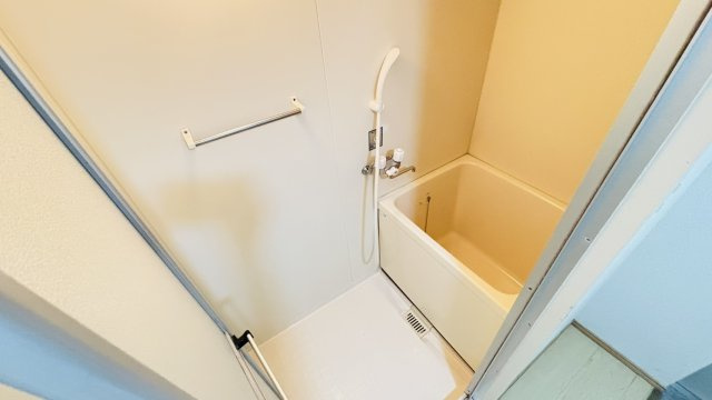 サンラーク三条棟Bの浴室|同型タイプ・別号室タイプ