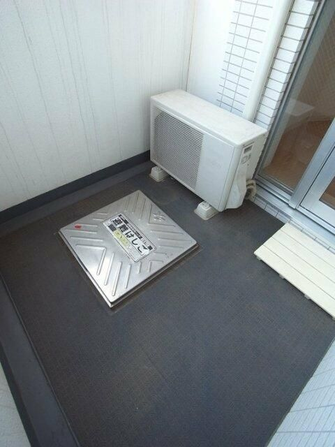 ＥＸＩＭ　ＮＩＳＨＩＳＵＧＡＭＯのバルコニー