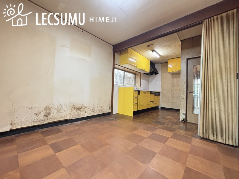姫路市御立西3丁目/中古戸建の居間・リビング