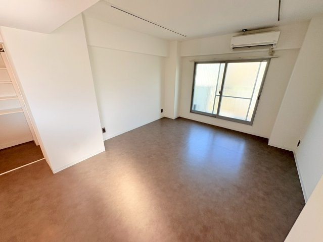 BELLTREE岡本山手の居間・リビング
