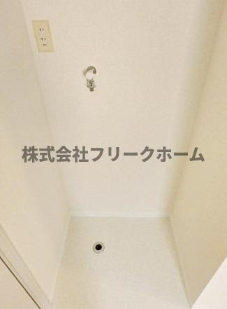 武蔵野市吉祥寺東町２丁目のアパートの洗面所