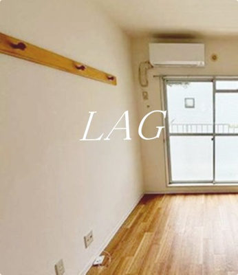 【居間・リビング】 | ロイヤルコート | 洋室のお部屋です。