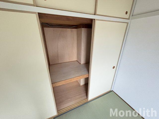 鶴山台8号棟の収納