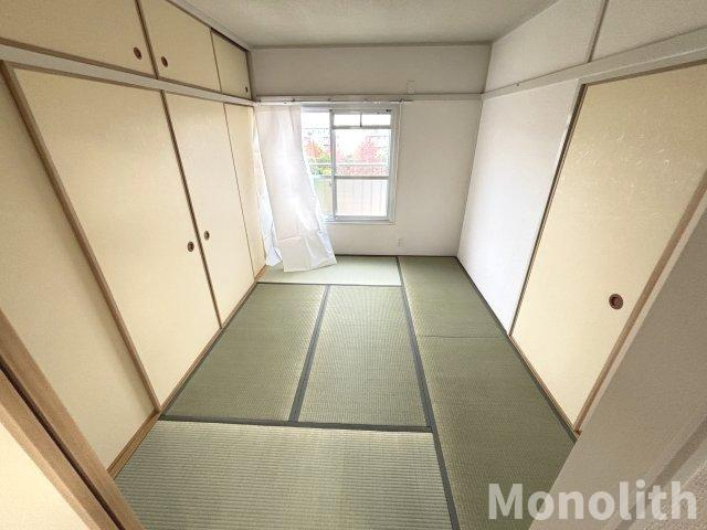 鶴山台8号棟の和室